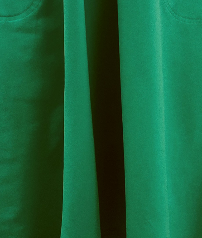 Takasaki Emerald Green. Kjole i store størrelser fra Amamiko