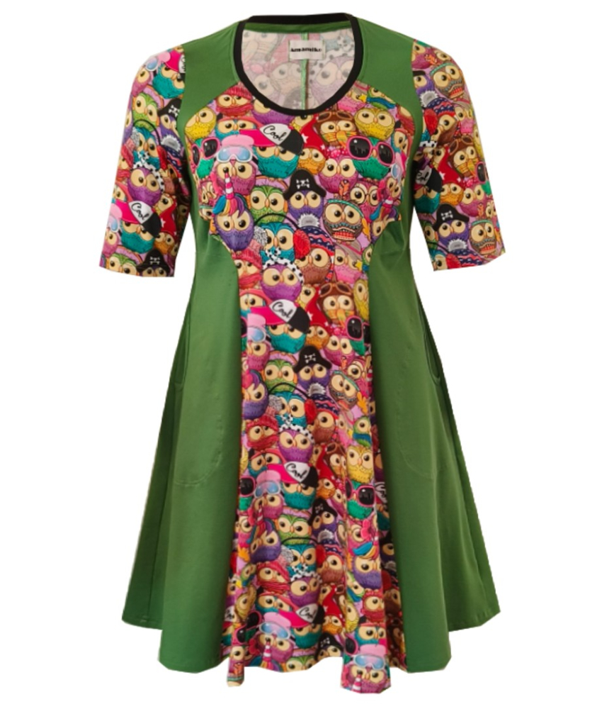 Meika Cool Owl - A-formet plus size kjole med paneler fra Amamiko