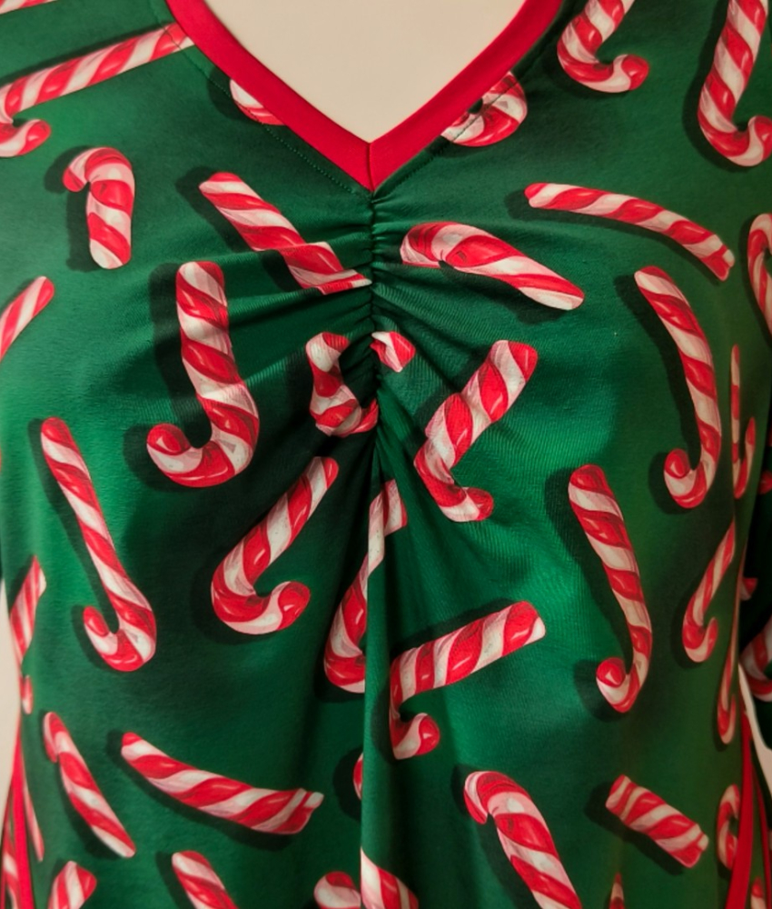 A-formet plus size julekjole - Toya Candy Cane
